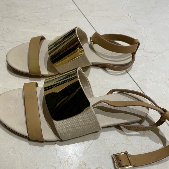 Chloe gold sandals - Picture 2 of 4